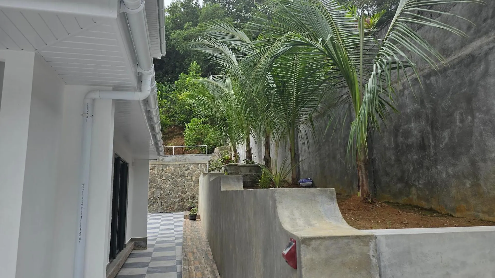 Anse aux Pins Lovers Paradise Self-Catering Apartments סיישל