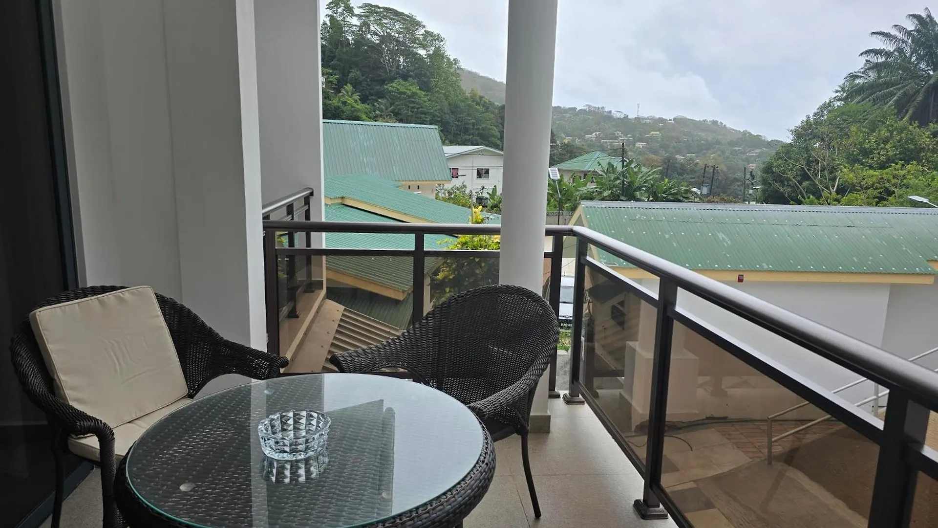 Lovers Paradise Self-Catering Apartments Anse aux Pins